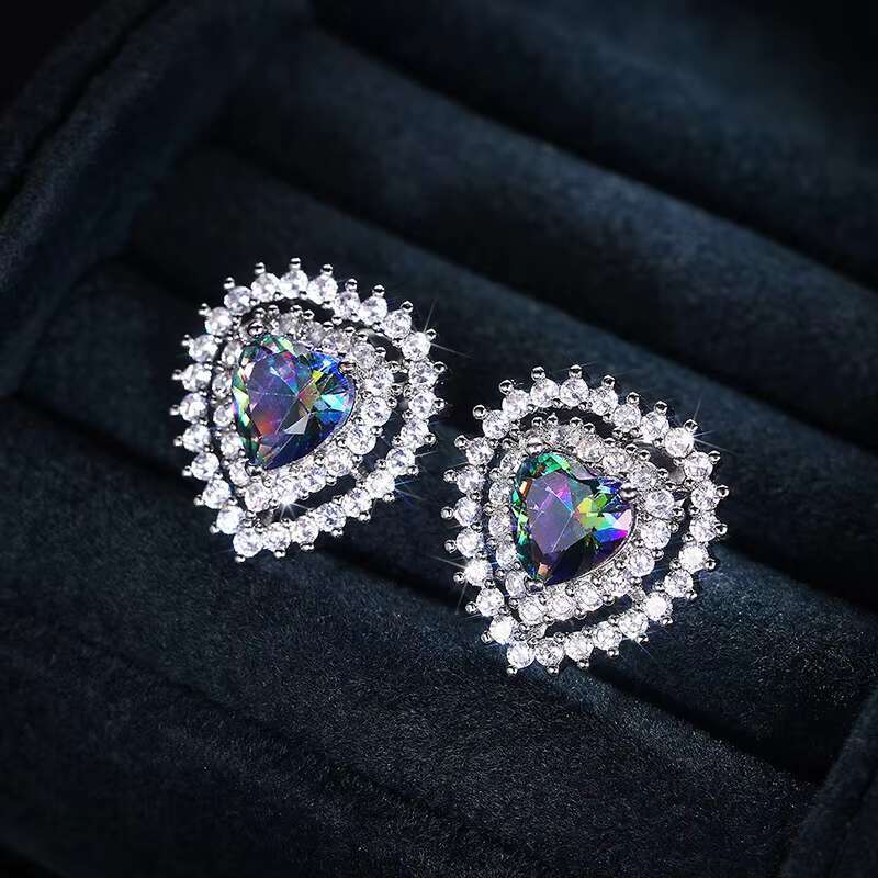 Moissanite Jewelry VVS Earrings Heart Shaped Brilliant Cut Hip Hop Copper Inlaid Zircon High Quality Earrings Fine Stud Earrings