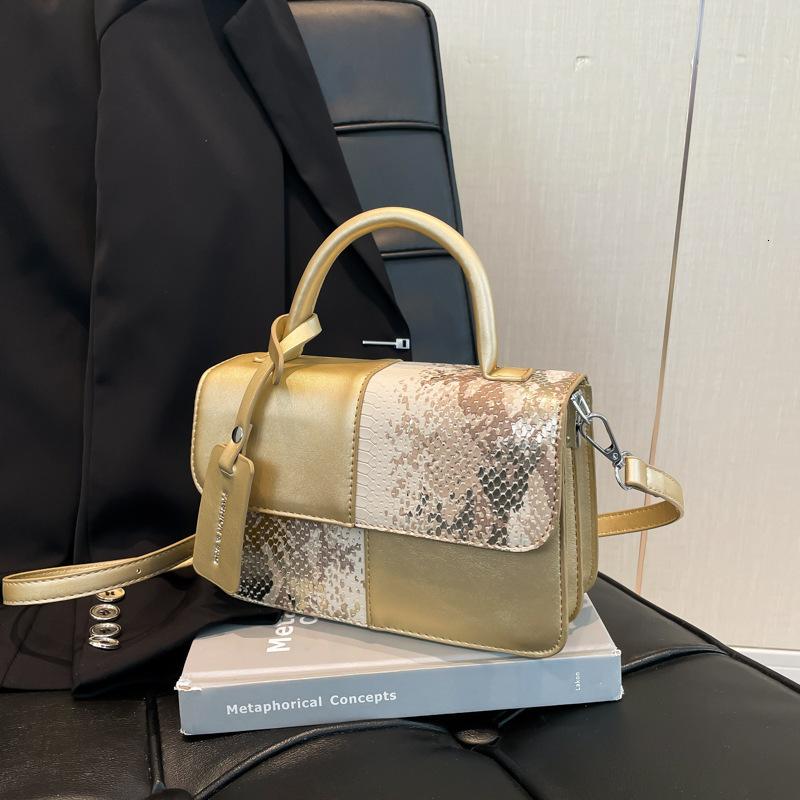 Designer Pack New Fashionable Snake Skin Pattern Splicing Handheld Small Square Trendy Color Contrasting Single Cross Shoulder Women S Bag Free Shippi