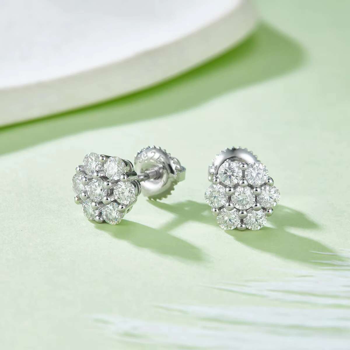 Factory Price 18K Gold Plated 925 Sterling Silver Moissanite Hip Hop Screw Back Earrings For Men