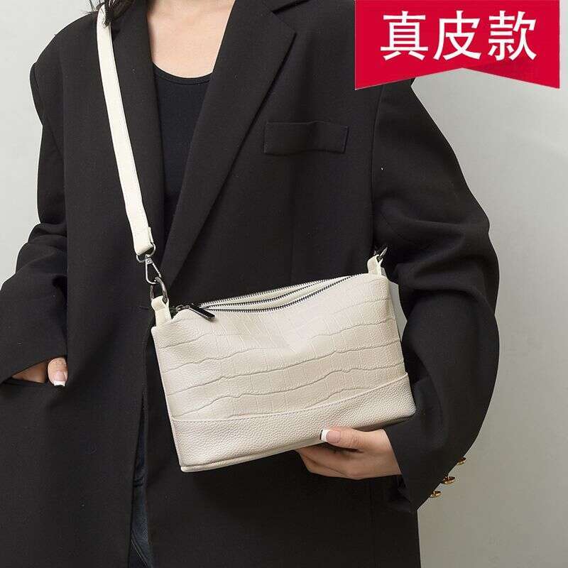 Leather multi-layer crossbody women 2025 new fashionable crocodile pattern large capacity soft leather shoulder bag for women