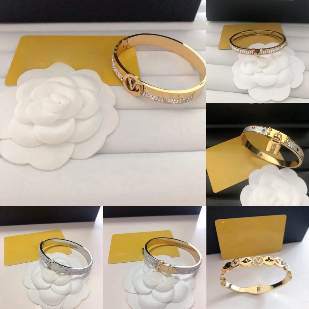 Designers Bracelets Women Bangle Designer Gold Plated Wristband Cuff Jewelry Accessories Stainless steel hard body bracelet