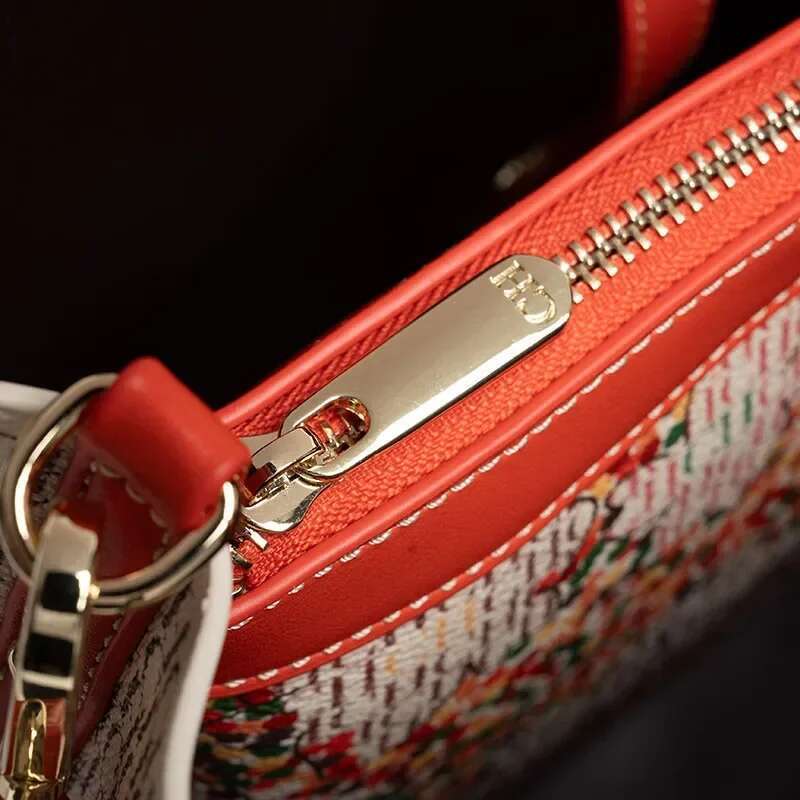 Exquisite Flower Leather Fashion Design Handbag Printed Women's Shoulder Large Capacity Bag