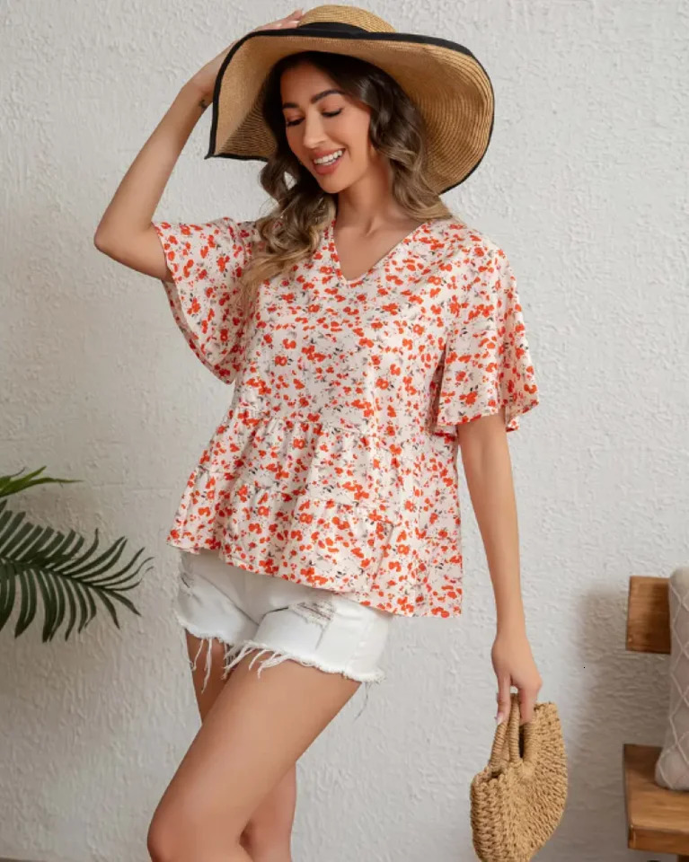 Summer womens vneck printed shortsleeved loose casual pullover blouse; 250514