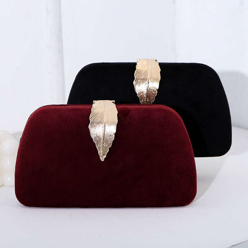 Fashionable Veet Metal Leaf Dress Paired with Banquet Handbag Small Square Bag for Women 2025 New Style Elegant and Unique