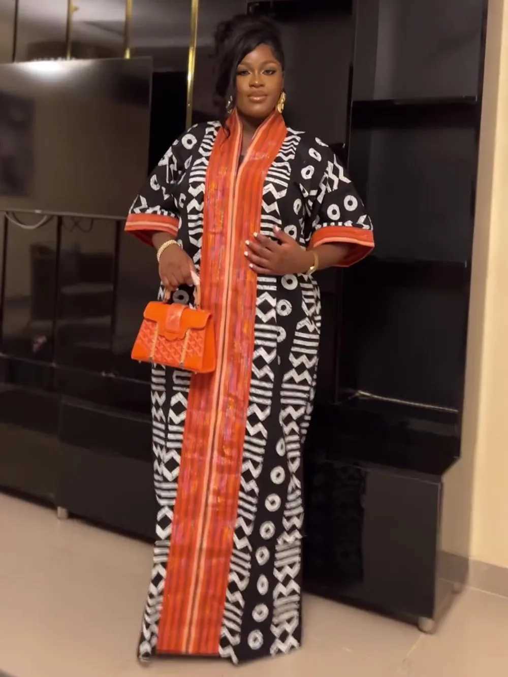 2025 Abayas For Women Dubai Luxury 2025 African Muslim Fashion Dress Caftan Marocain Evening Party Dresses Boubou Robe Djellaba Femme X2505147