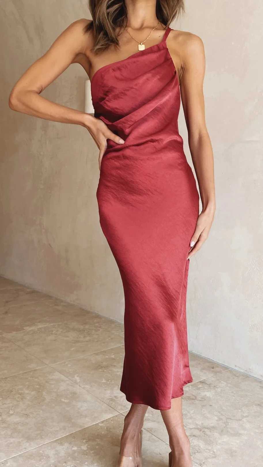 Solid Color One Shoulder Spaghetti Strap Slim Party Dresses Women Folds Backless Leace-up Package Hip Bodycon Lady Evening DressXJ250514