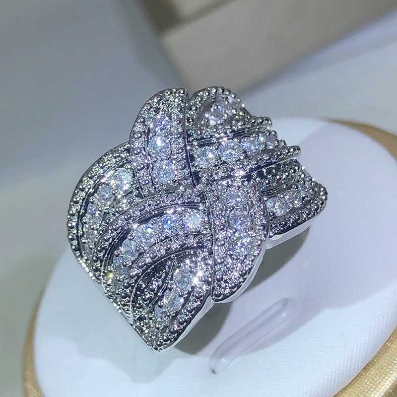New Twinkling CZ Zircon Stone S925 Silver Color Band Rings for Women Wedding Engagement Fashion Luxury JewelryXJ250514