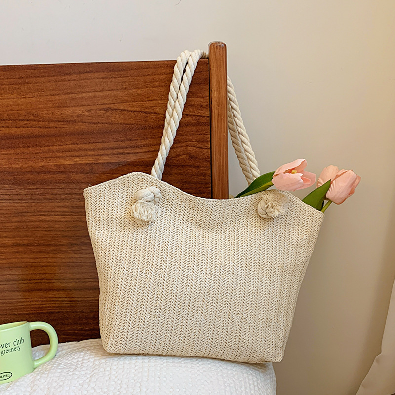 Free Delivery Designer Bag Versatile Straw Stylish Single Shoulder Tote 2025 Summer New Popular Large Capacity Fresh Woven Hand For Women Luxury Bag