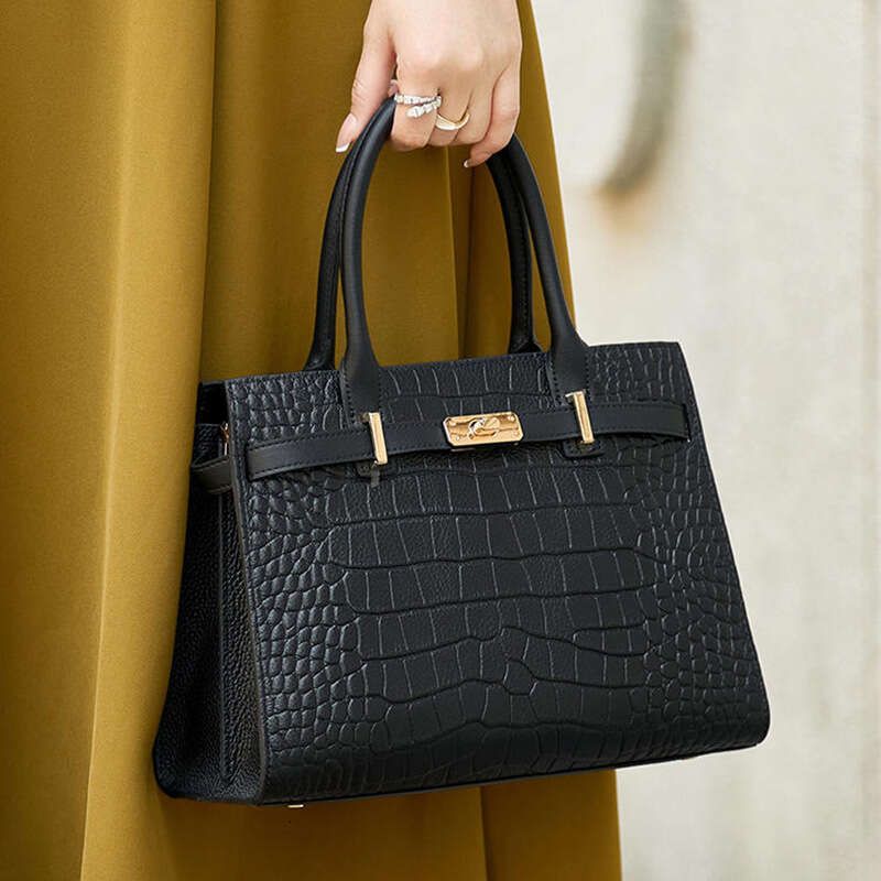 Tote Bag New Crocodile Patterned Cowhide Crossbody For Women Large Capacity Women S High End Leather Kelly Bag KQ