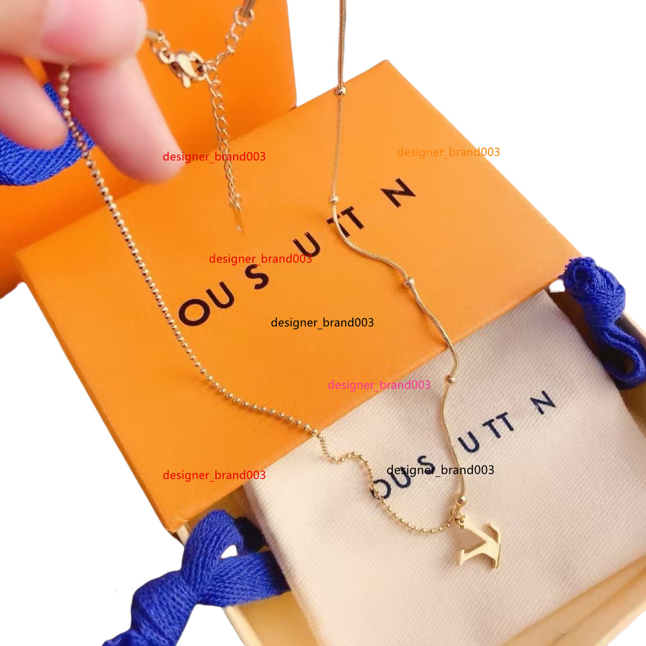 LoUiSe 2025 Luxury Brand Heart Pendant new Necklaces Gold Plated Simple Love Copper Ring Printed designer necklace Women Designer Jewelry LvT lVs EBMK