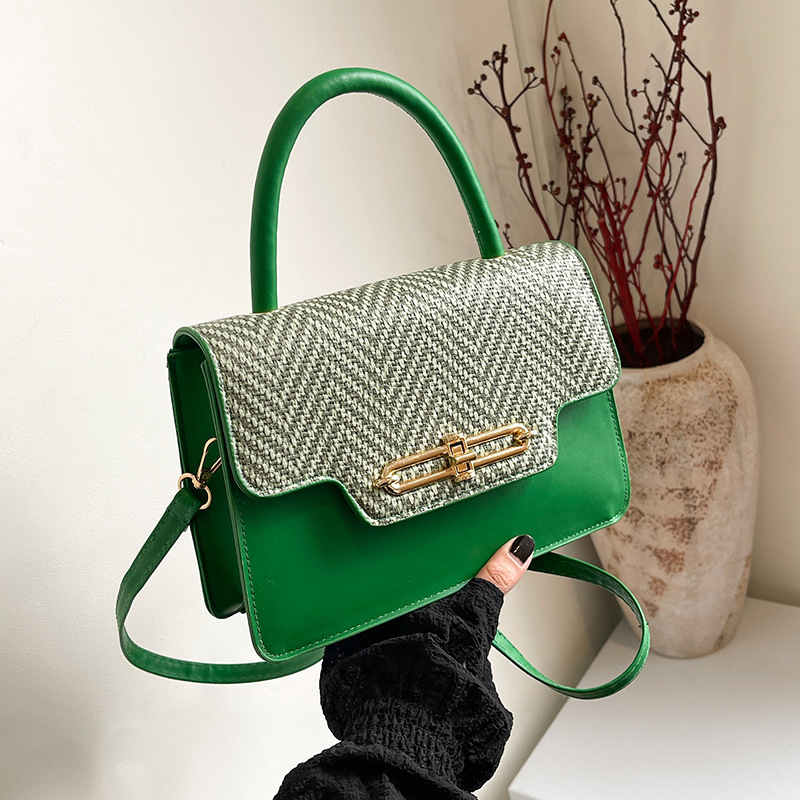 Luxury Bag Women's 2025 Autumn Winter New Style Highend And Fashionable Single Shoulder Crossbody Small Square Bag This New Free Delivery Designe