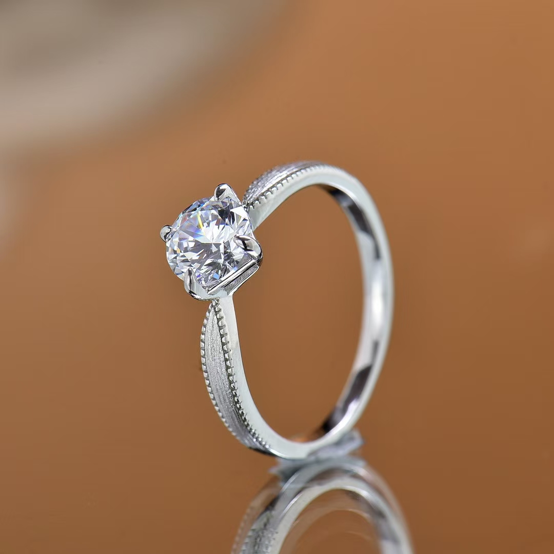 925 Sterling Silver Luxury Moissanite Wedding Engagement Ring Four Claw Designer Style Wholesale Available