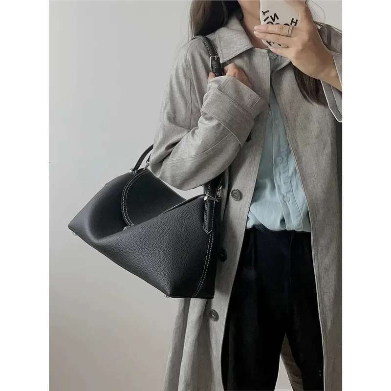 Niche leather T-shaped flip cover handbag commuting, large capacity single shoulder storage bag, tote bag for women