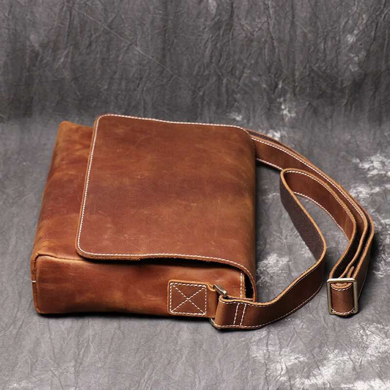 Retro Men's Genuine Leather One-shoulder Head Layer Cowhide Cross Style Large Capacity Casual Messenger Bag