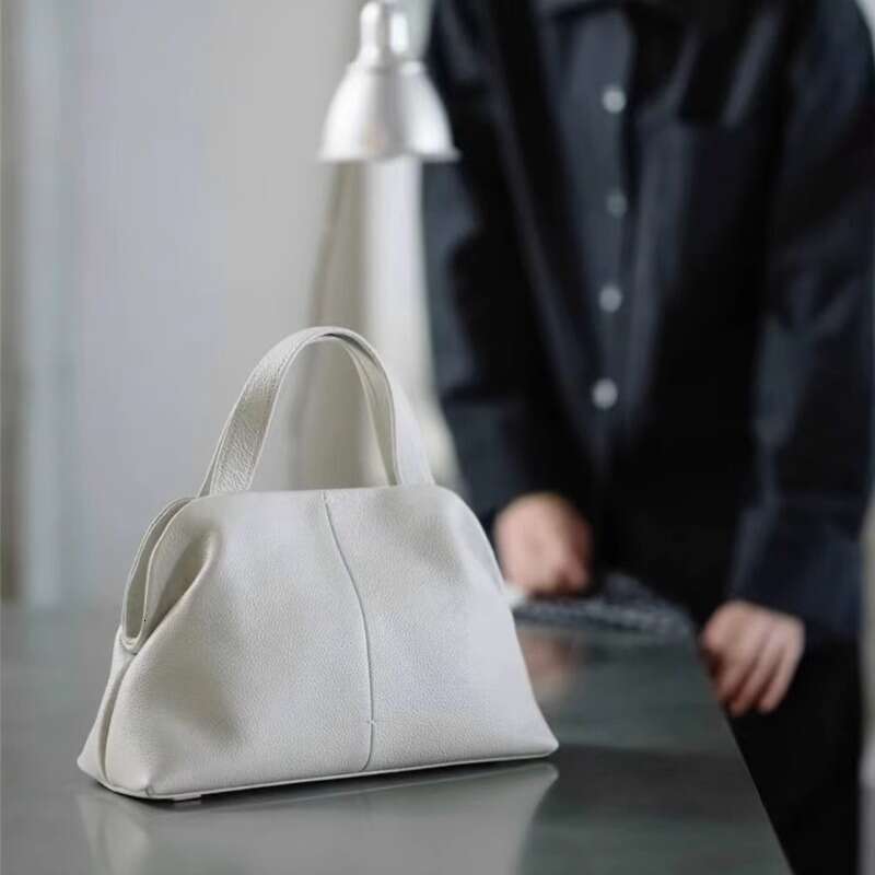 Tote Bag Head Layer Cowhide Large Capacity Genuine Leather Handbag For Women New Autumn And Winter Niche High End Feeling Boston Pillow Bag KQ