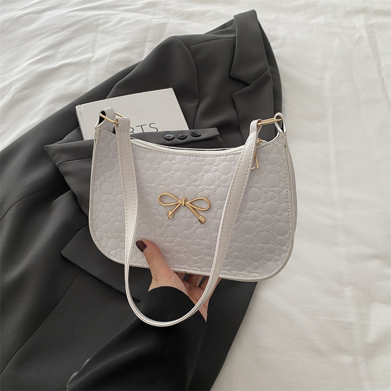 Underarm Luxury For Women 2025 Butterfly Knot Woven Pattern Spring Small Square New Free Delivery Designer Bag Bag Simple And Casual Single Luxury Bag