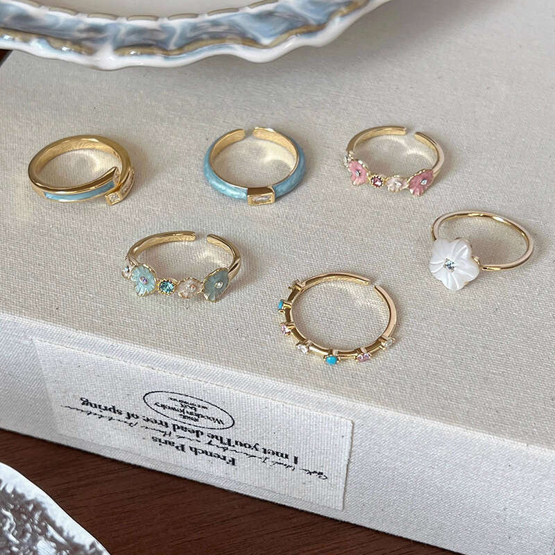 Heartwarming Style~Small and Trendy Enamel Colored Drip Oil Butterfly Ring for Women, Cream Light Luxury Versatile, High End Handmade Decoration