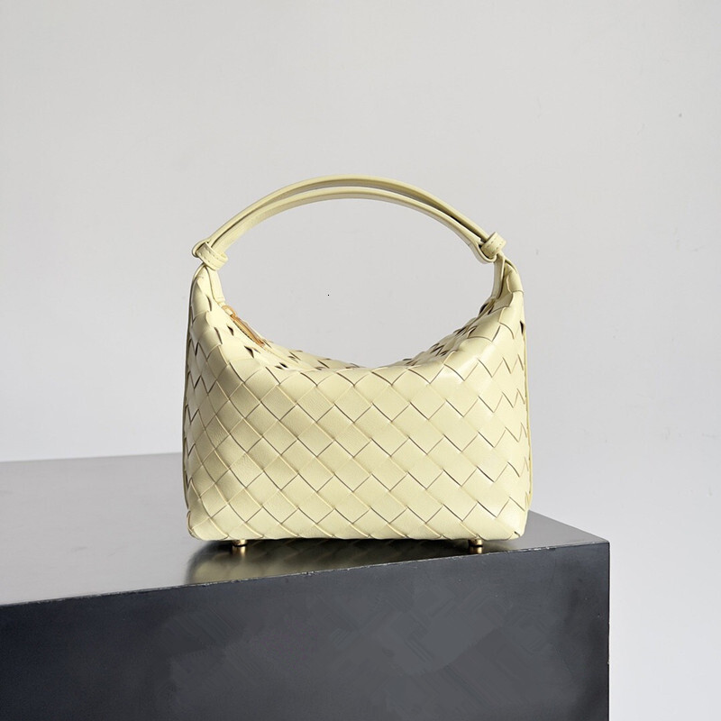 Jodie Mini Bag Woven Bag Underarm Bags Fashion Lunch Box Bag Mini Wallace With Intrecciato Craftsmanship In Soft Calfskin Famous Designer Hobo Handbag Knitted Purse