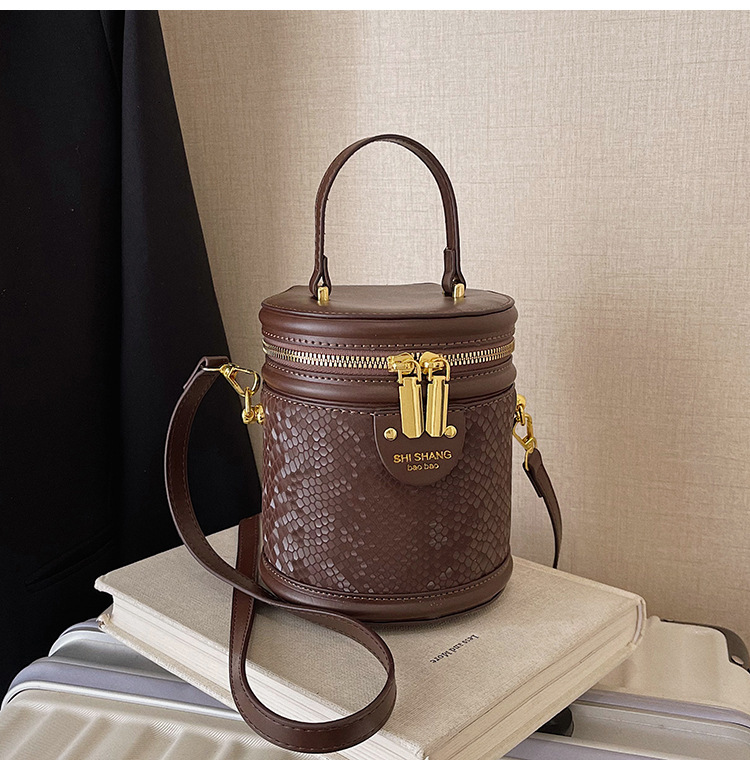 Designer Pack New Bucket Women Simple Fashionable Crossbody With Snake Pattern Personalized And Versatile For Commuting Hand Held Shoulder Bag Free Sh