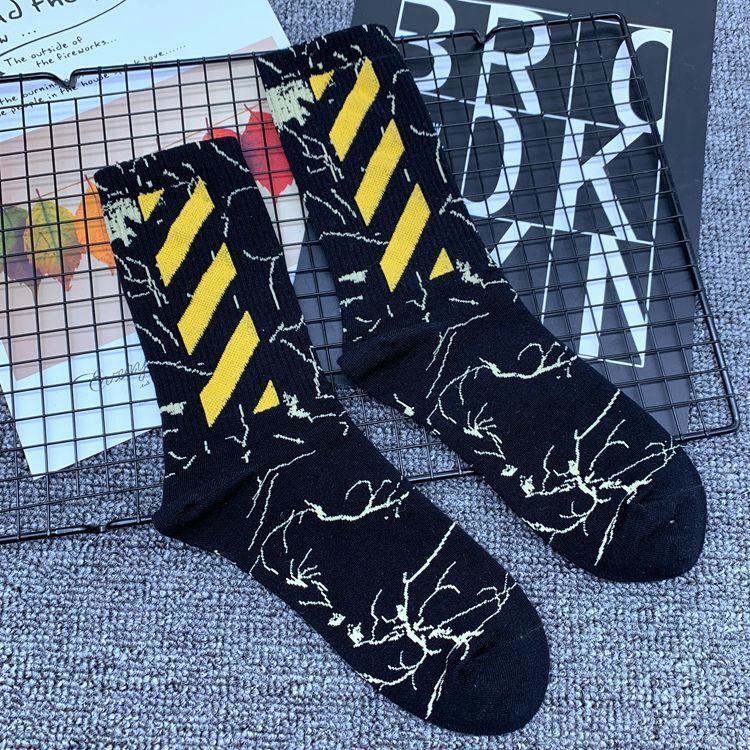 Designer Socks Street Skateboarding Hip Hop Fashion Striped Socks Men Summer Cotton Medium Length Stockings For Women Sports Socks
