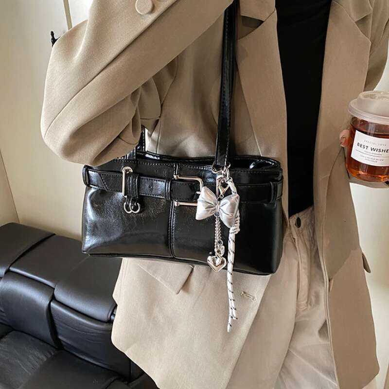 Retro Belt Buckle Design Shoulder Satchels Bag For Women 2025 New In Designer Handbags Branded Fashion Totes With Pendant