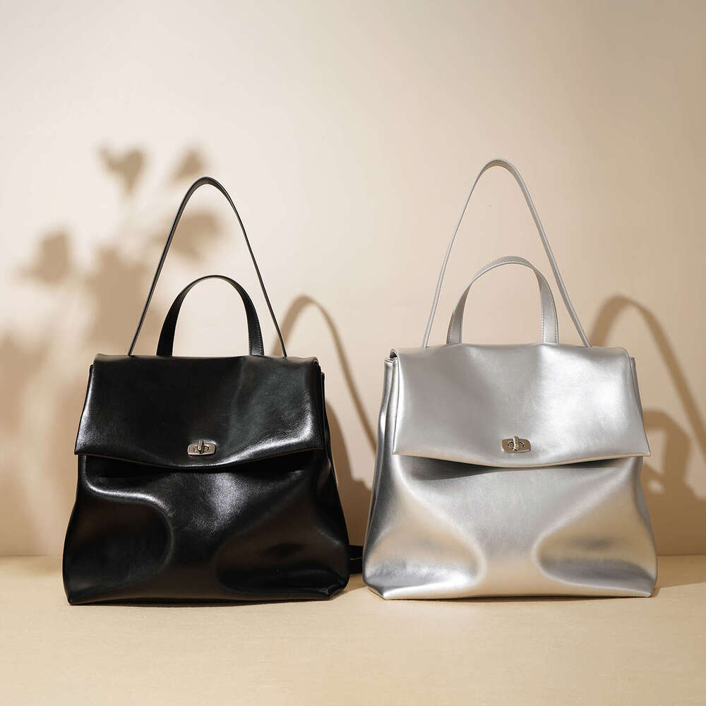 Texture Leather 2025 New Solid Color Backpack Women's College Student Short Distance Travel Bag