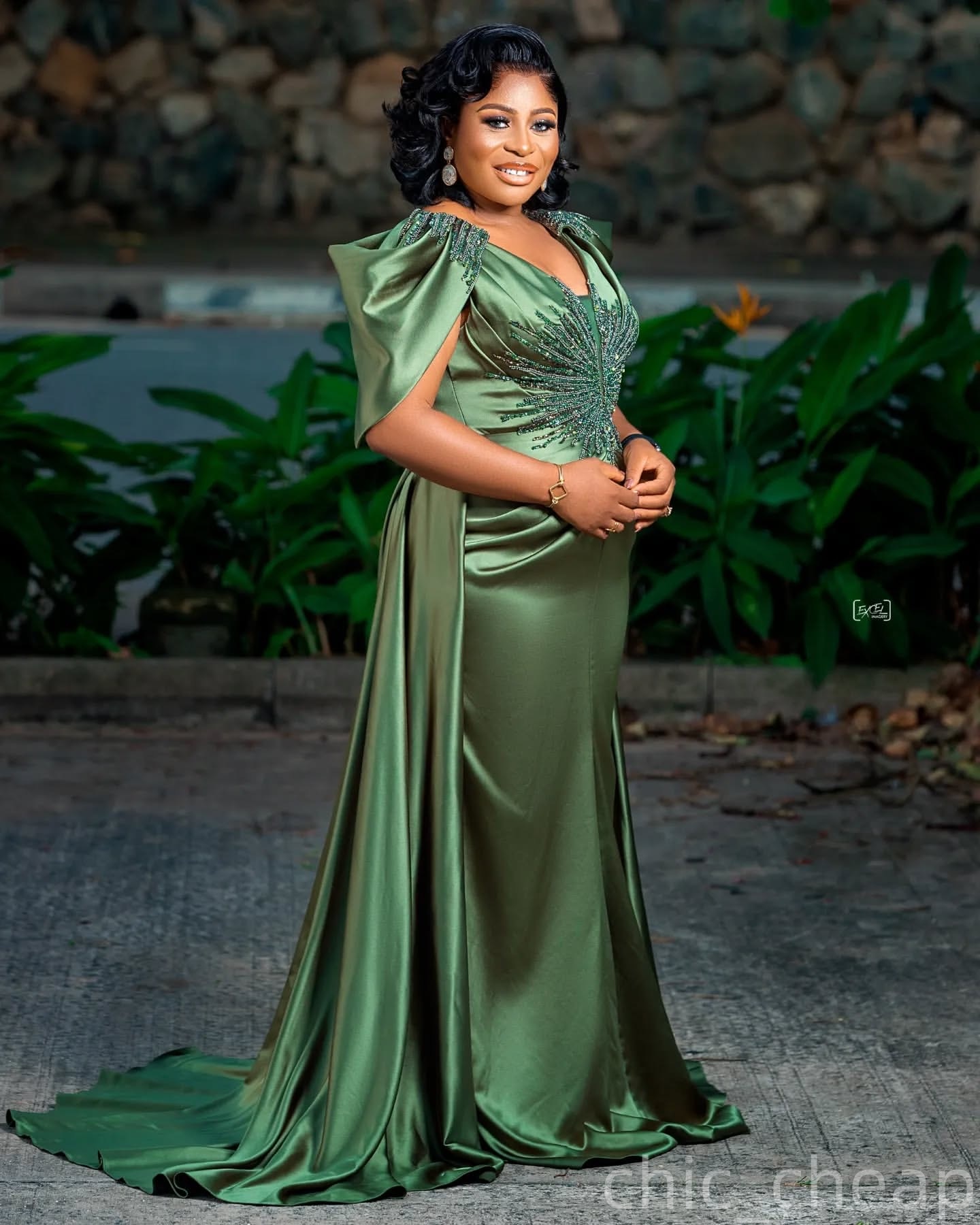 Dark Green Mermaid Plus Size Prom Dresses 2025 Crystals Beaded Satin Elegant Evening Formal Party Second Birthday Engagement Gowns Dress For Special O