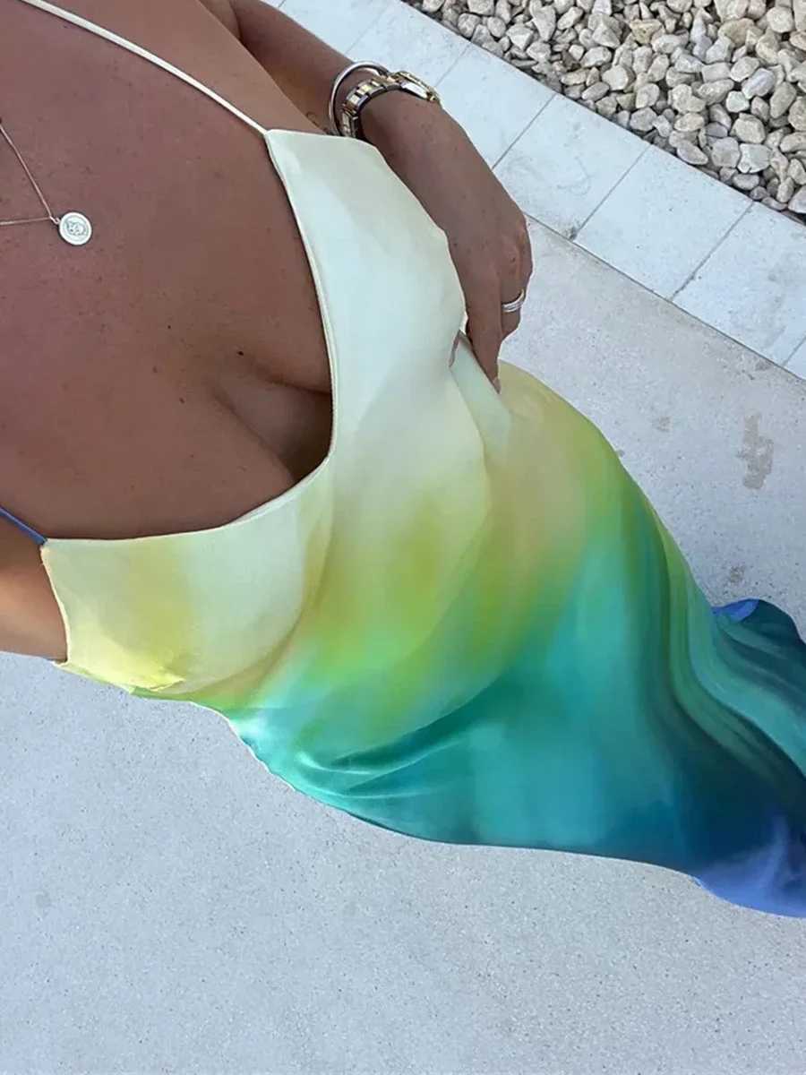 Combhasaki Womens Summer Boho Cami Long Dress Gradient Color Spaghetti Strap V-Neck Backless Beachwear Party Maxi SundressXJ250514