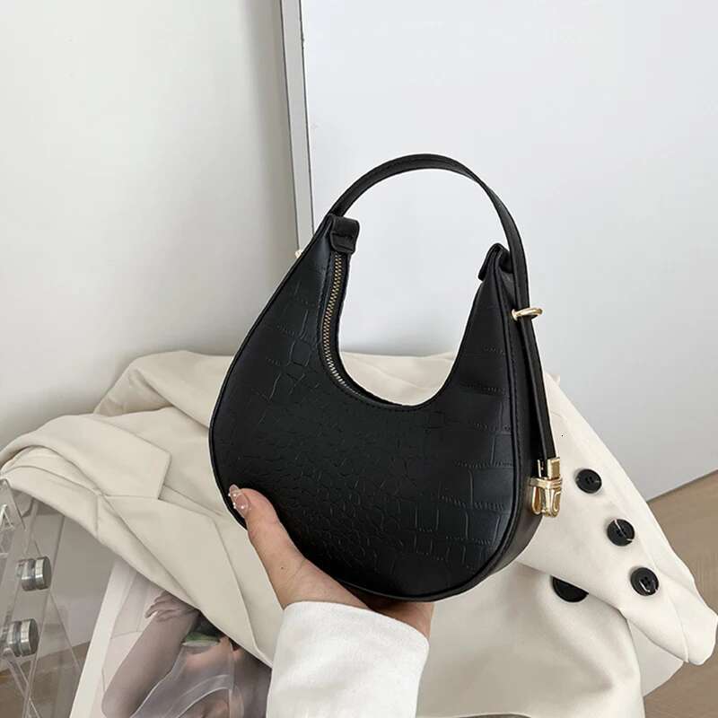 Bag Half Moon Vintage PU Leather Small Handbag Brands Women Shoulder Bags Retro Black Ladies Armpit Purses Girls Totes