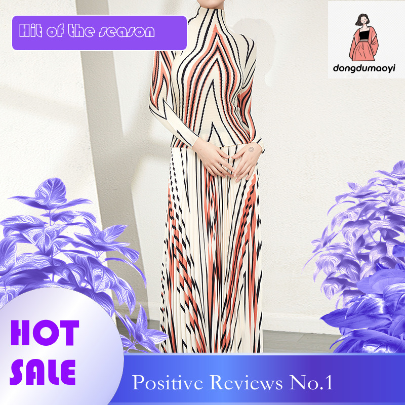 dongdumaoyi Miyake women's high-end striped geometric printed T-shirt fashionable high waisted pleated skirt two-piece set