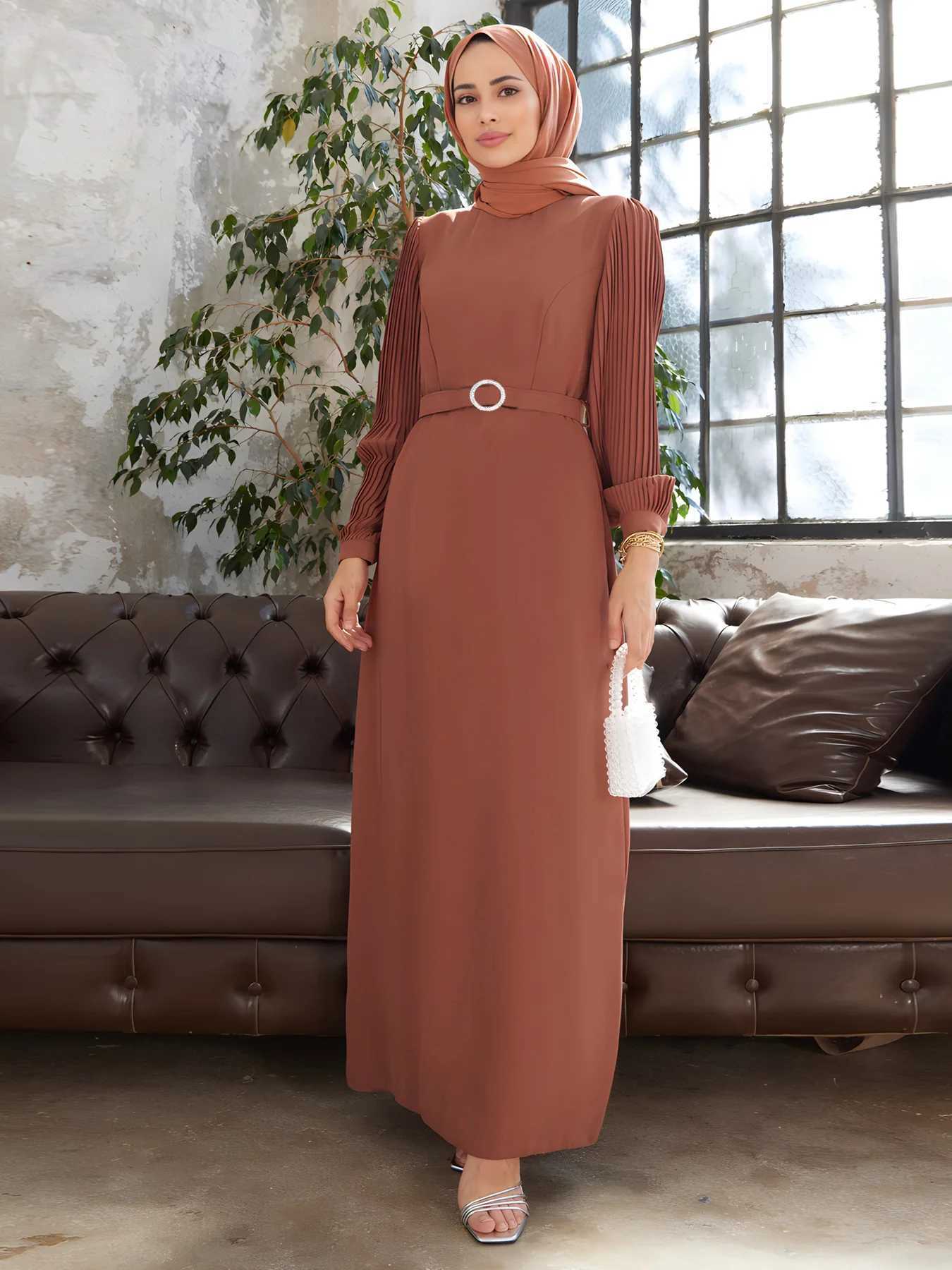 Elegant Muslim Women Pleated Abaya Long Maxi Dresses Turkey Dubai Kaftan Eid Party Gown Islamic Arabic Robe Belt Caftan Jalabiya X250514