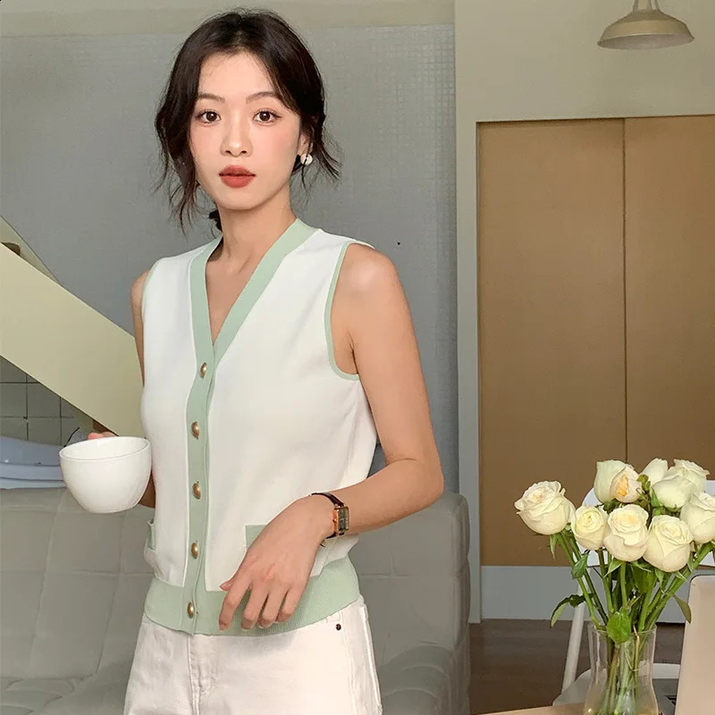 Vneck Classic Vest Womens 2025 SpringSummer Viscose Basic Button Up Tank Outfit Women Clothes Old Money Top Good Quality 250506