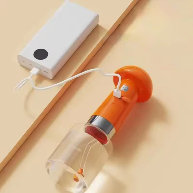 Cat-friendly Bubble Blower: Gentle Hair Detangling Tool with Built-in Humidifier