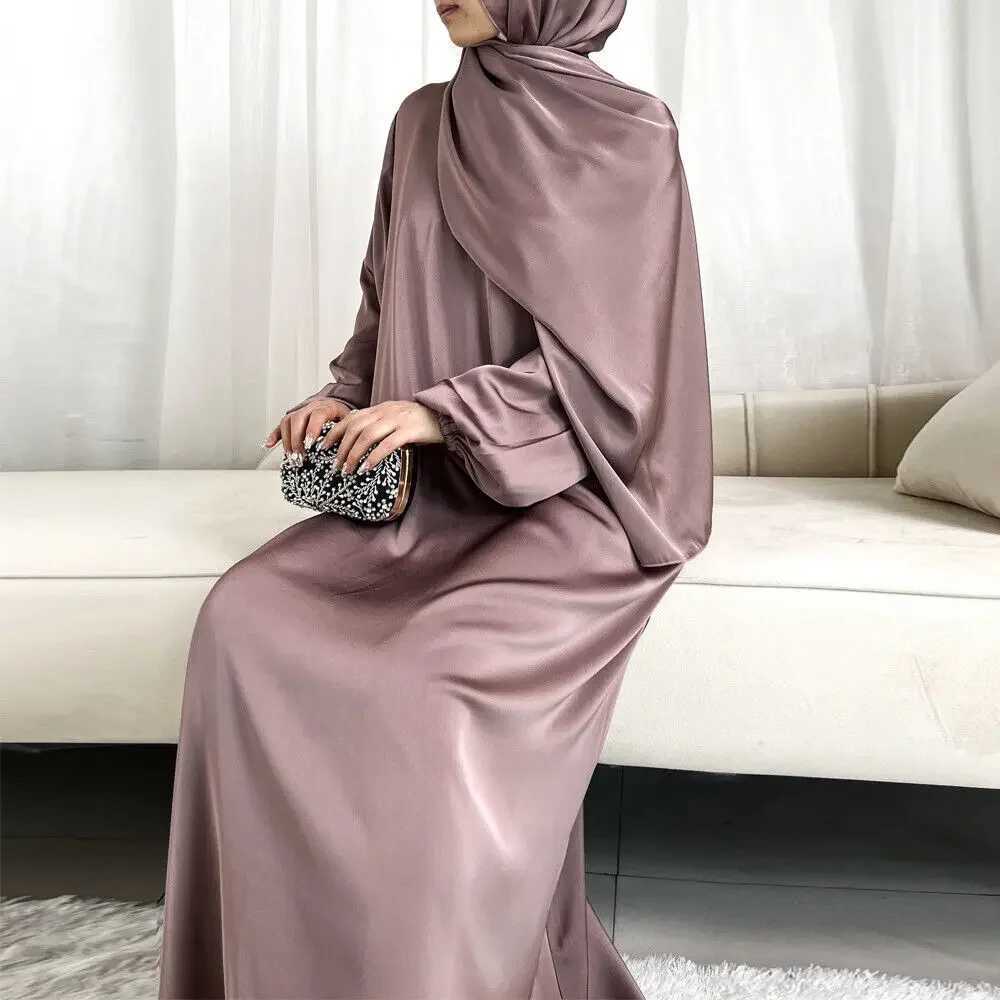 Turkey Modest Abaya Ramadan Muslim Women Satin Long Dress with Hijab Arab Robe Eid Islamic Plain Clothes Dubai Femme Kaftan Maxi X2505141