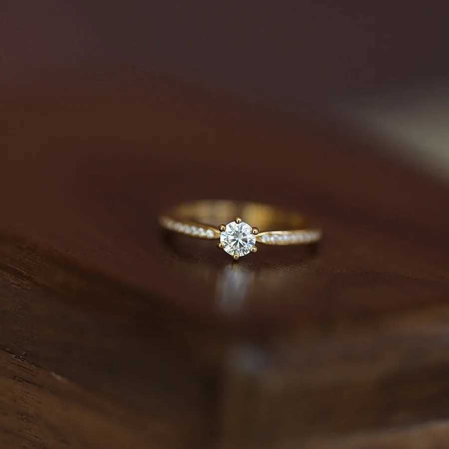 925 Sterling Silver Plated 14K Gold Shining Zircon Ring for Women Exquisite Temperament Wedding JewelryXJ250514