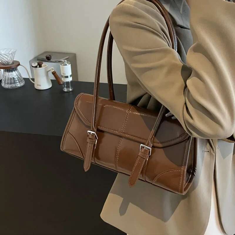 Bury Oil Wax Leather Underarm Elegant Women's Magnetic Buckle Shoulder Bag Commuter Versatile Ladies Tote Bags