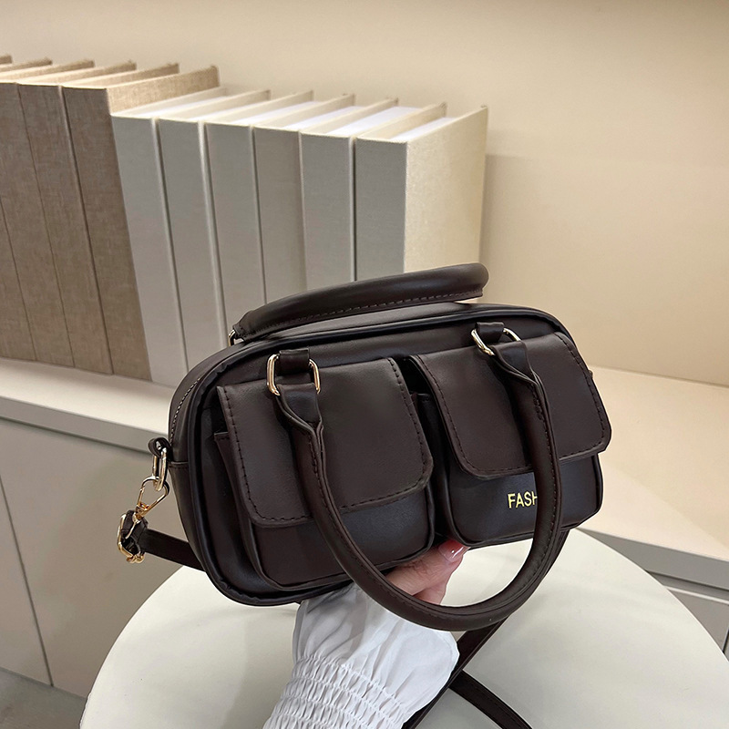 Spring And Summer New Fresh Luxury Bag Women s Fashionable Casual New Free Delivery Designer Bag Handheld Small Square Bag Korean Niche Single Shoulde