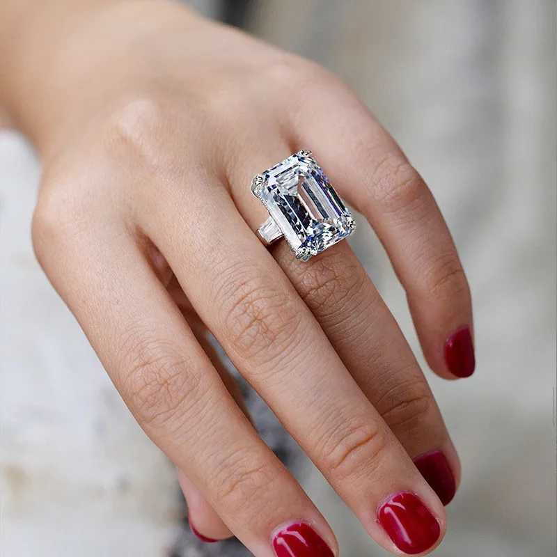 925 Sterling Silver Shiny Big Rectangle Zircon Women Rings White/Pink Stones Available Bridal Wedding Ring Top QualityXJ250514