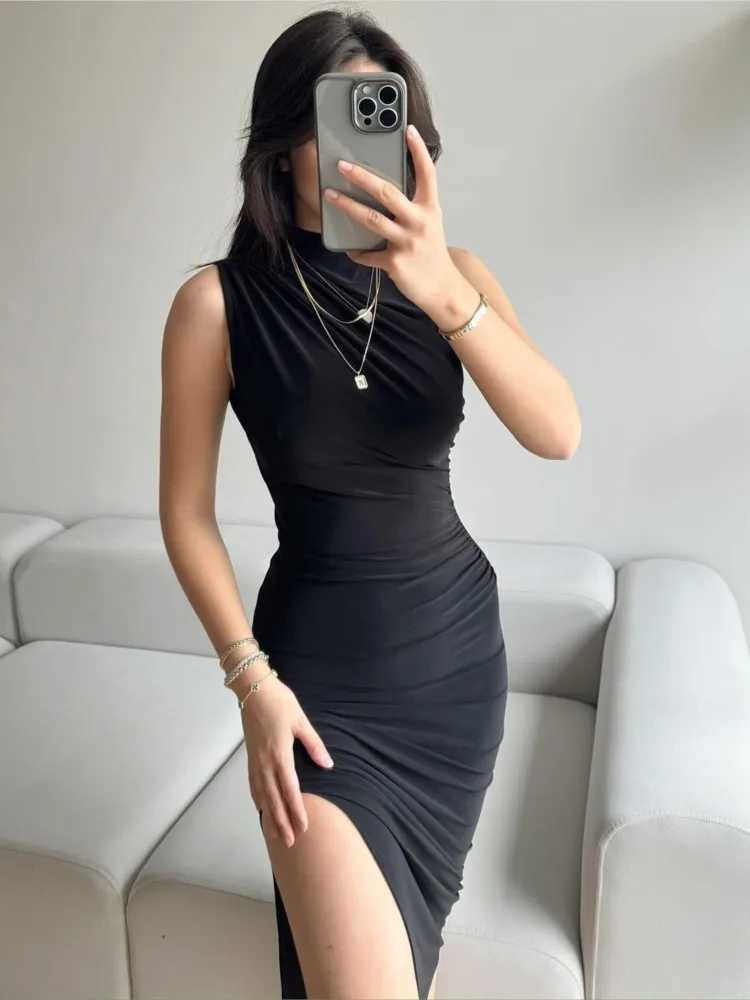 Sexy Slim Sleeveless Dresses Women Fashion Trendy Solid Color Folds Package Hip Bodycon Slit Dress Female Party Club DressesXJ250514