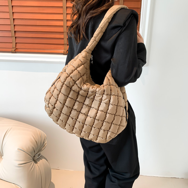 Folded Cloud Fashion One Shoulder Handheld Dumpling Large Capacity Down Cotton Underarm Women's Bag