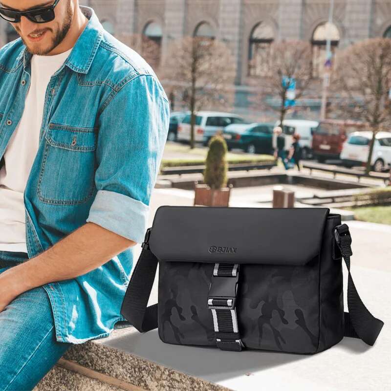 2025 New Style Men Crossbody Single Shoulder 12-Inch Laptop Water-Resistant Lightweight, Commuting And Casual Bag
