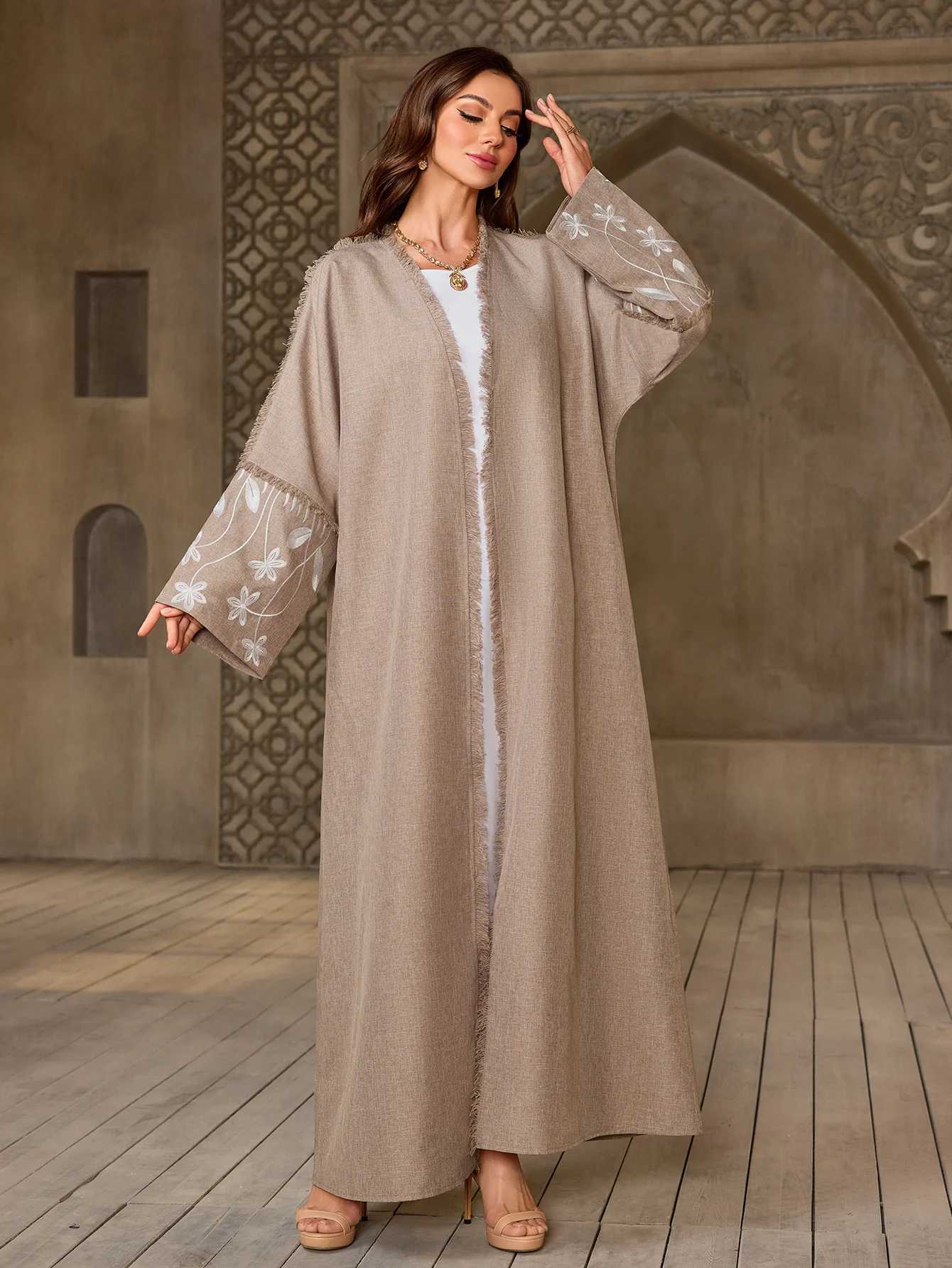 New Khaki Abaya for Muslim Ladies Fringed Edges and Floral Embroidery for Everydayin Oman and Other Middle East Countries X250514