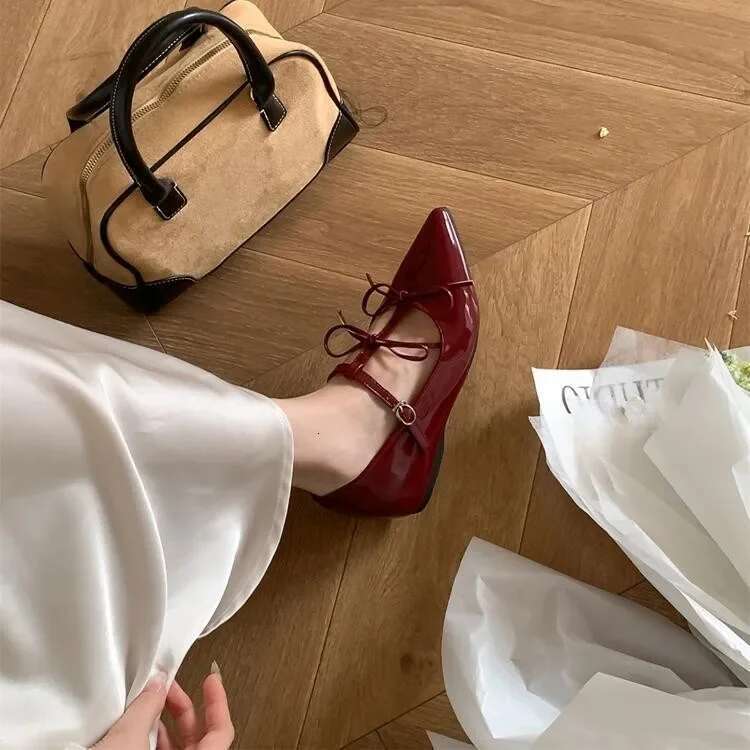Pointed Toe Metal Buckle Bow T Strap Mary Jane Flats Elegant Banquet Dress Sexy Design Comfortable Women's Single Shoes