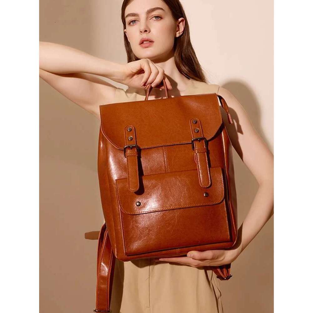 Zency Genuine Leather Women Travel Backpack Large Capacity For 14 Inch Laptop Rucksack Wear Resistant Oil Wax England Style Bag