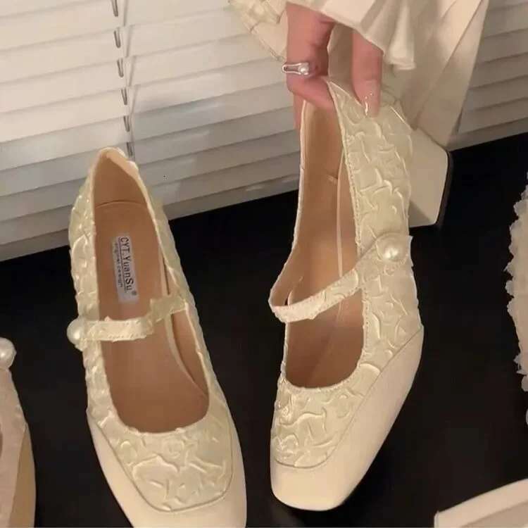 2025 New Spring Summer Flat Ballet Women Pumps Retro Satin Ladies Fashion Shallow Casual Shoes
