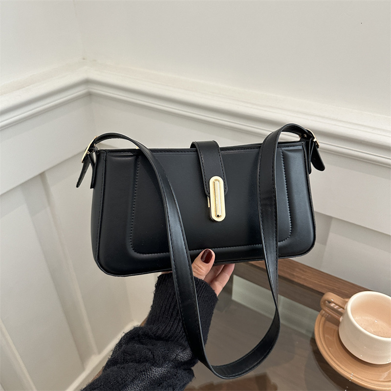 Solid Color Minimalist Small Square New Free Delivery Designer Luxury Bag Bag 2025 Personalized And Versatile Commuting Crossbody Trend Niche Lock Sho