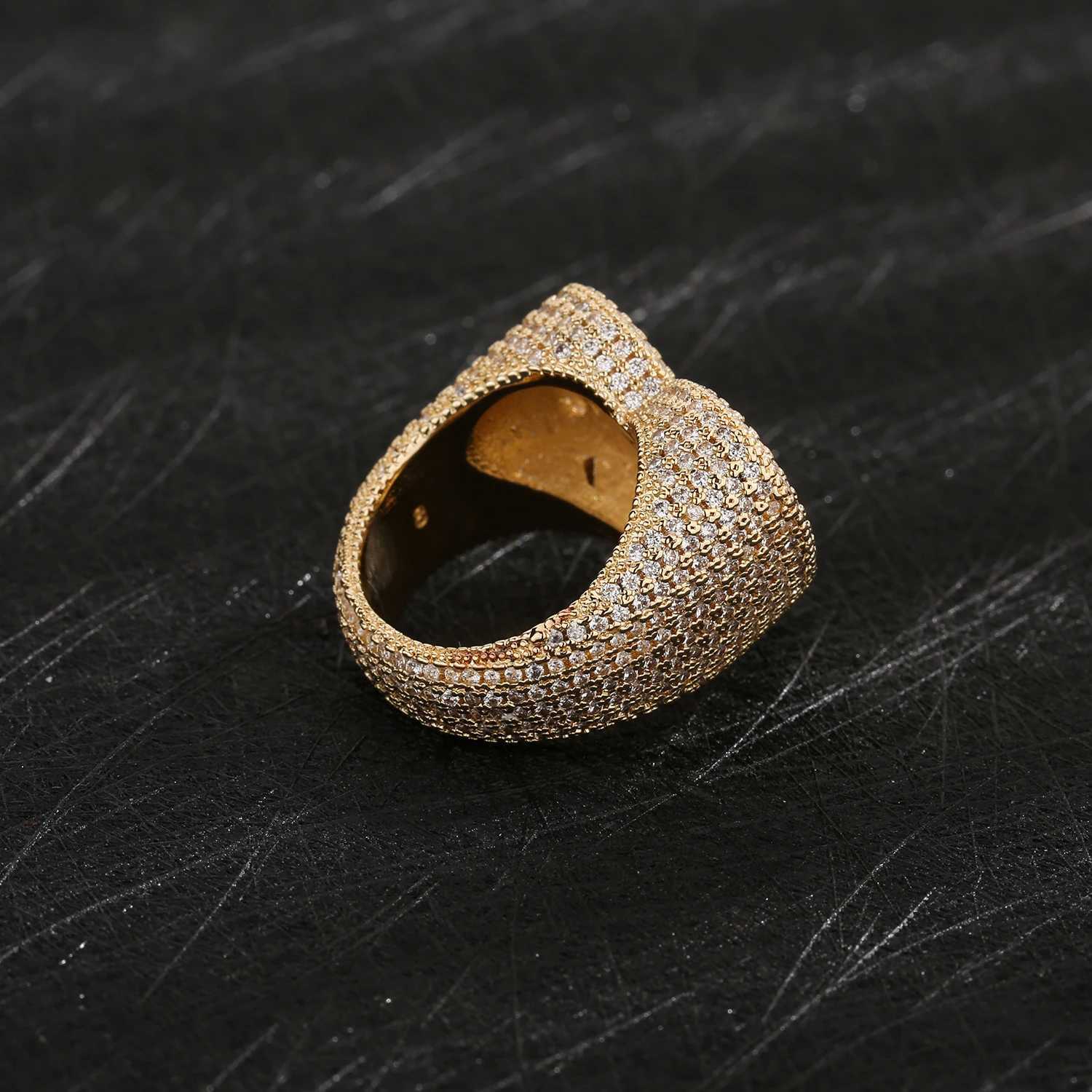Free Shipping Item New Solid Heart Ring 14K Gold Plated Brass Womens Ring Valentines Day GiftXJ250514