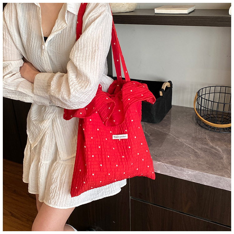 2025 New Spring/Summer Collection Korean Polka Dot Cloth Shoulder Fairy Wind Lotus Leaf Designer Edge Handbag Women's Vacation Chiffon Bag