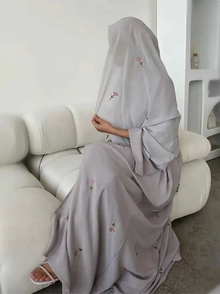Open Muslim Women Embroidery Kimono Abaya Dubai Elegant Kaftan Modest Hijab Dress Set Islam Caftan Marocain Robe Femme Musulmane X250514