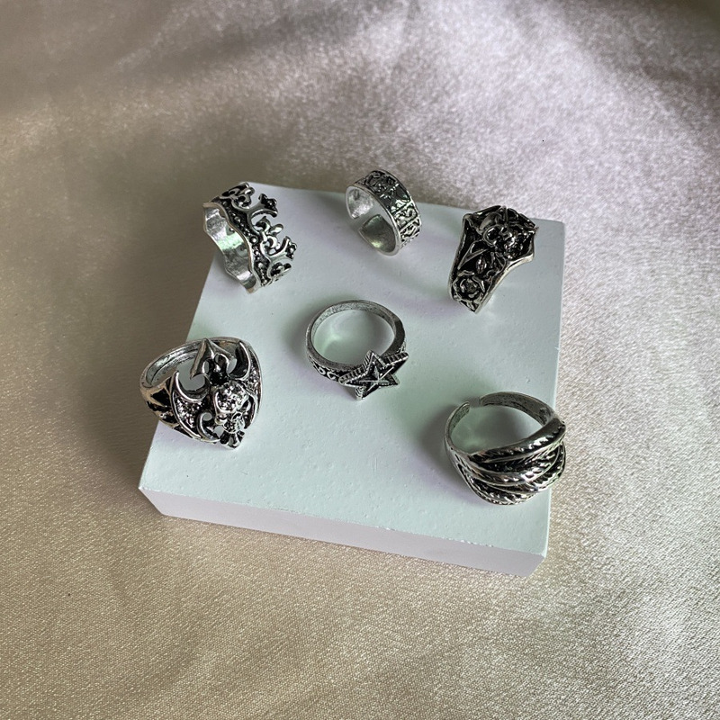 Punk Totem Skull Crown Ring 6-piece Set Personalized